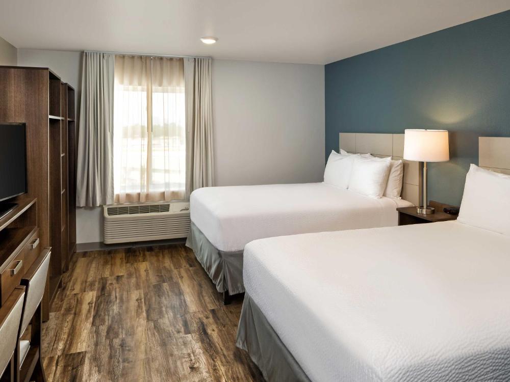Queen Studio with Two Queen Beds interior